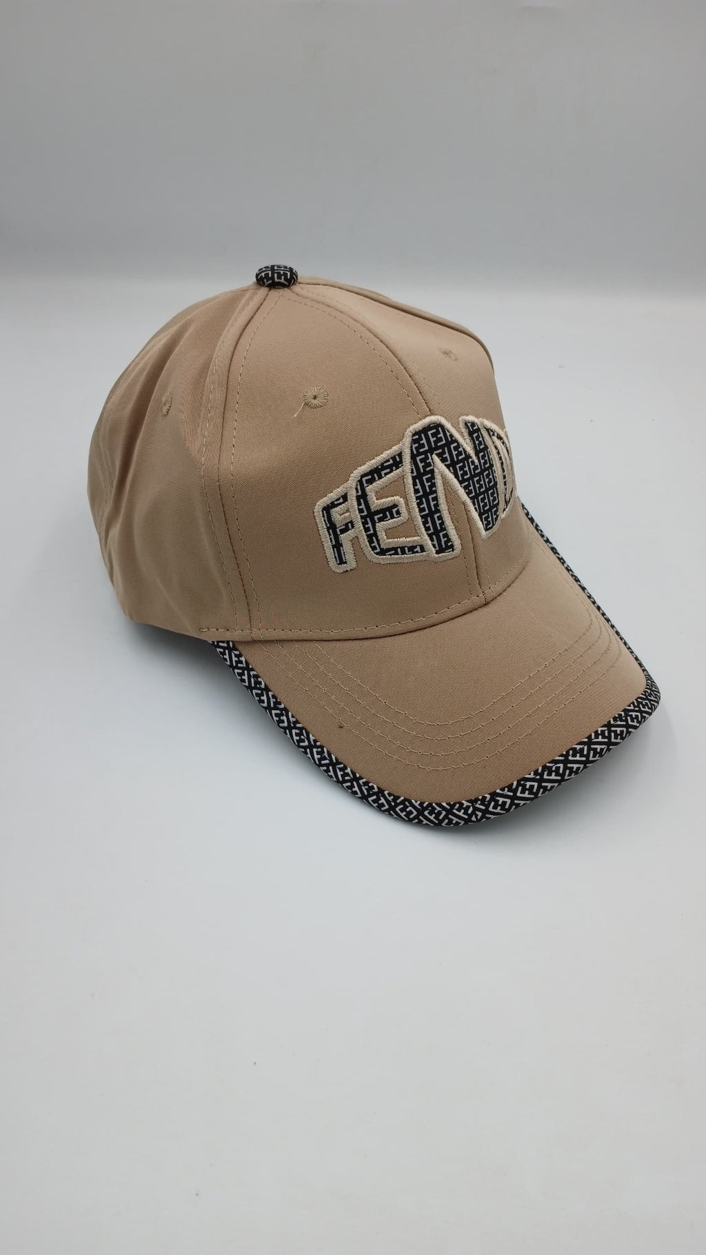 Casquette FENDI