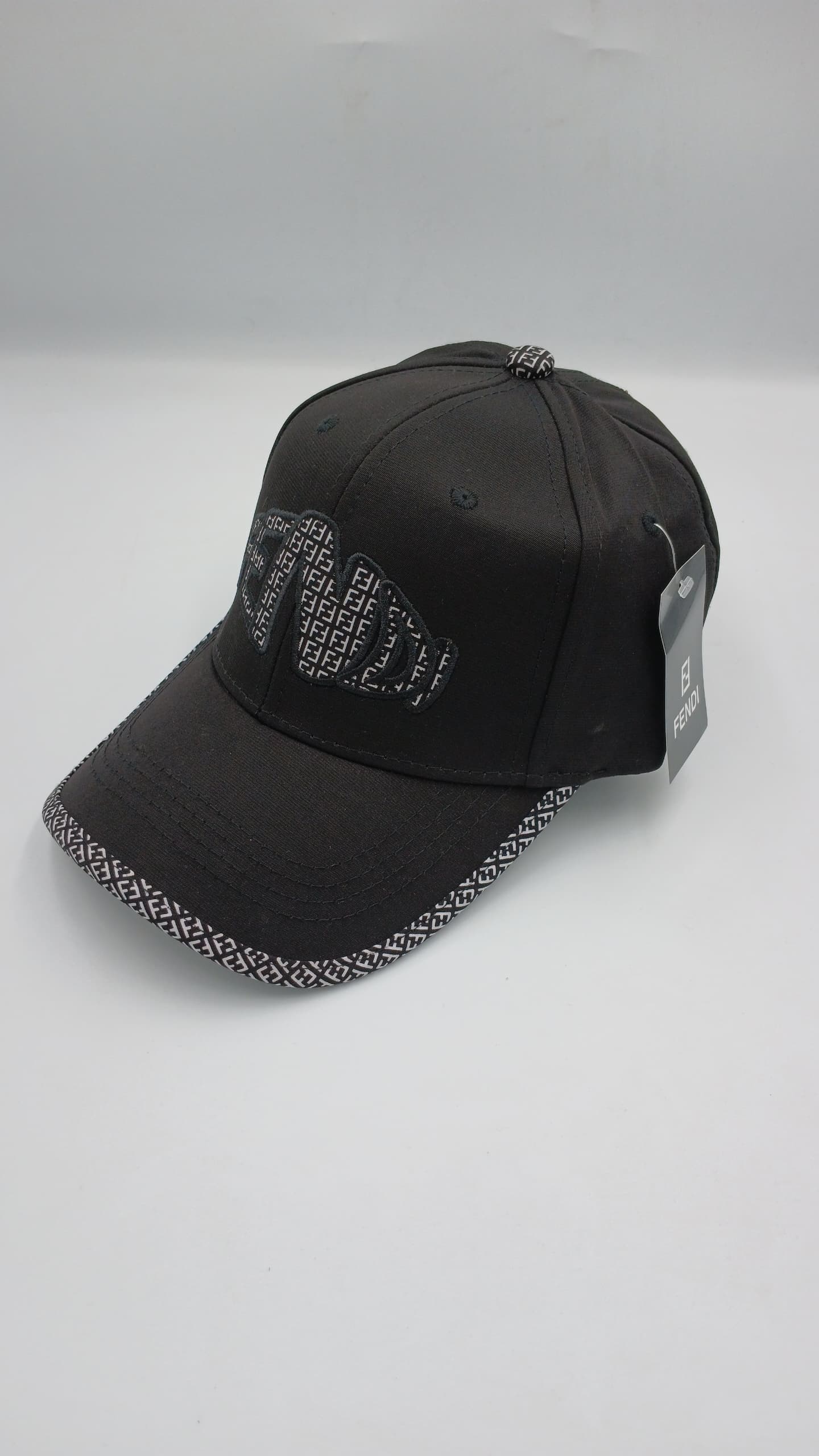 Casquette FENDI
