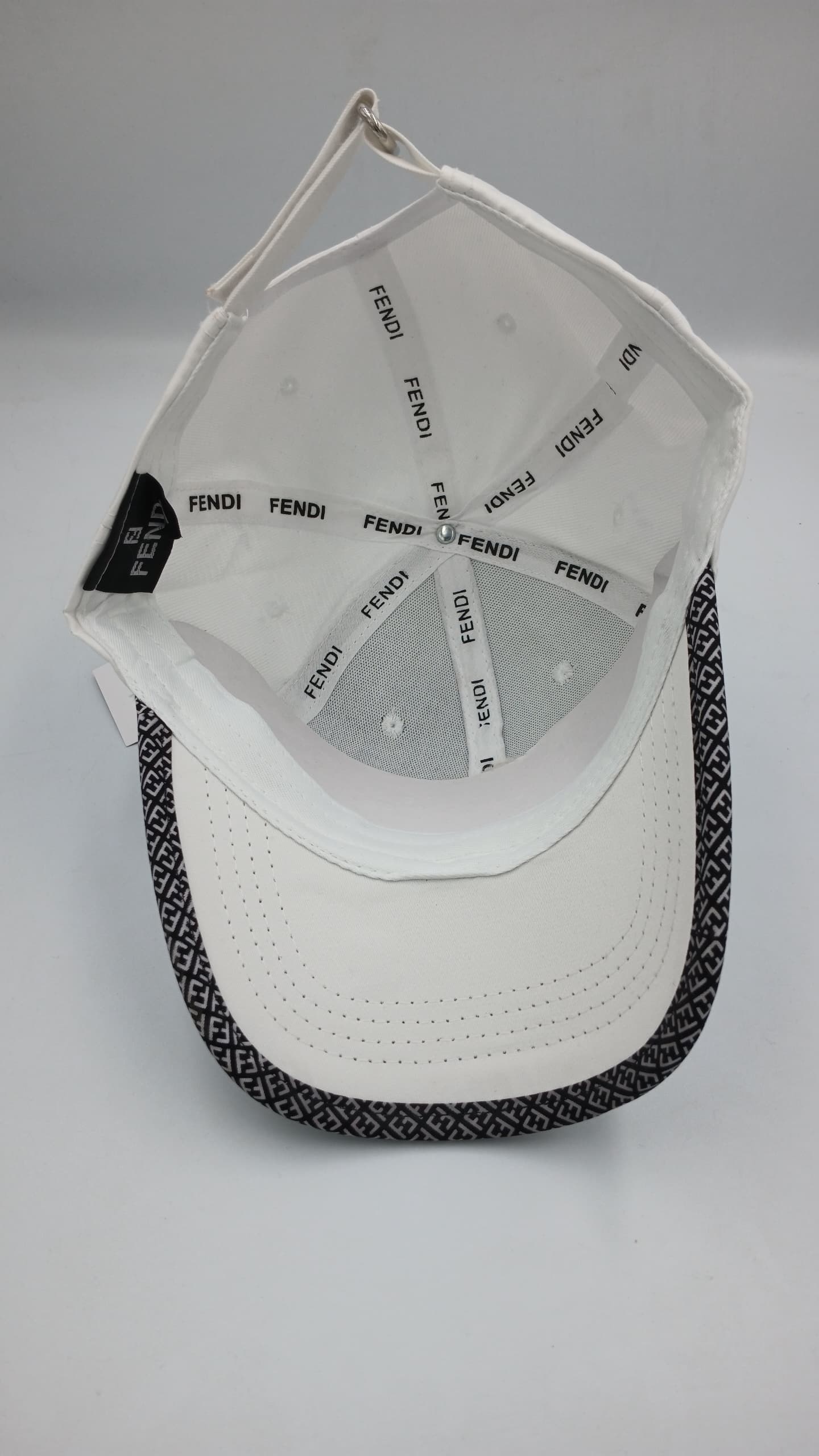 Casquette FENDI